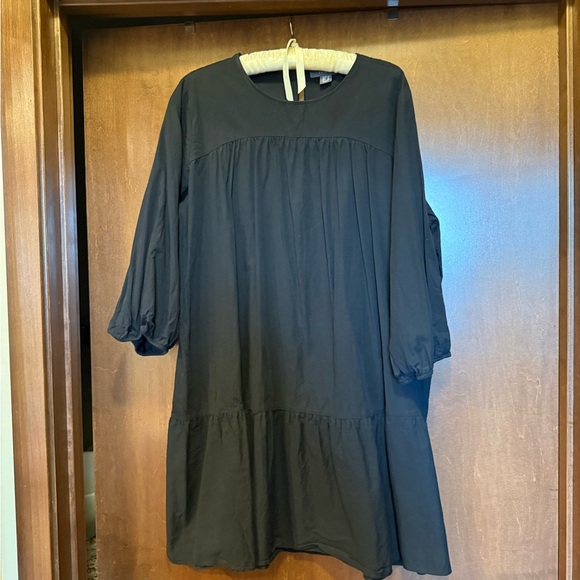 Primark Dresses & Skirts - Primark Black Tiered Dress with Puff Sleeves